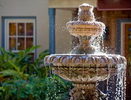 Garden Fountain
Shutterstock.com
New York, NY