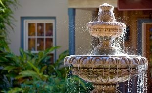 Garden Fountain
Shutterstock.com
New York, NY