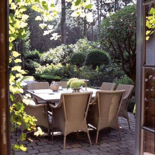 Loom: Woven Paper — Furniture by JANUS et Cie
Garden Design
Calimesa, CA