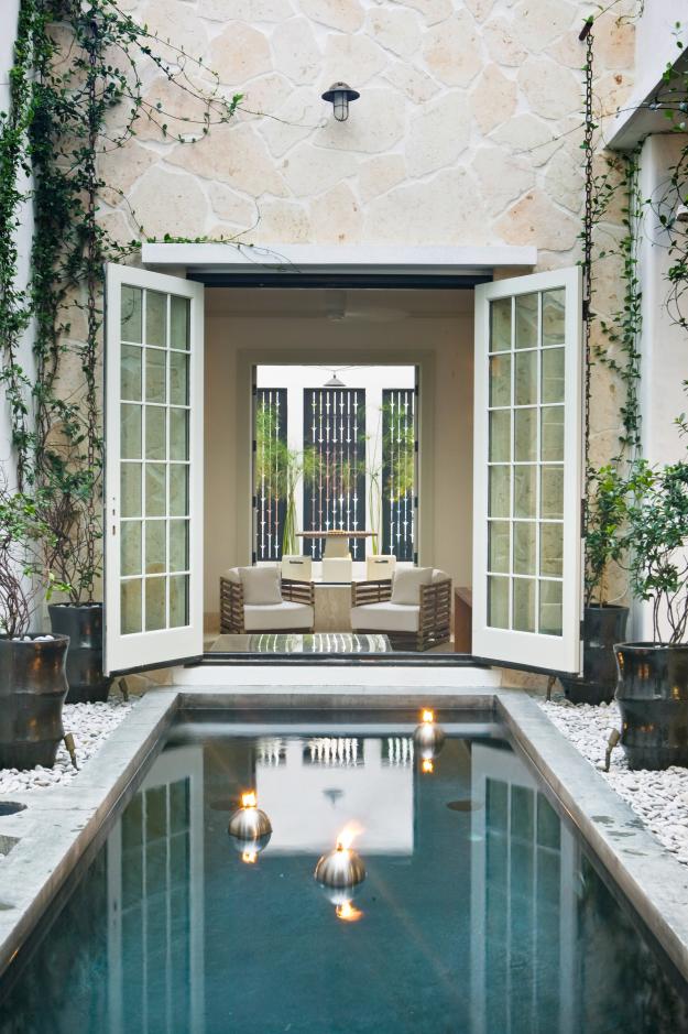 Alys Beach Courtyard