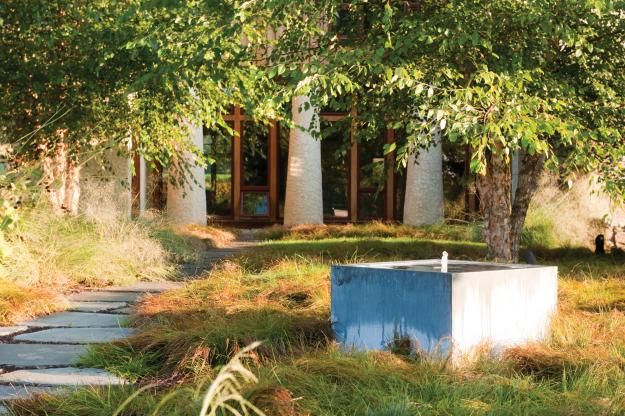 The architectural style of the Ross house fits the locale.