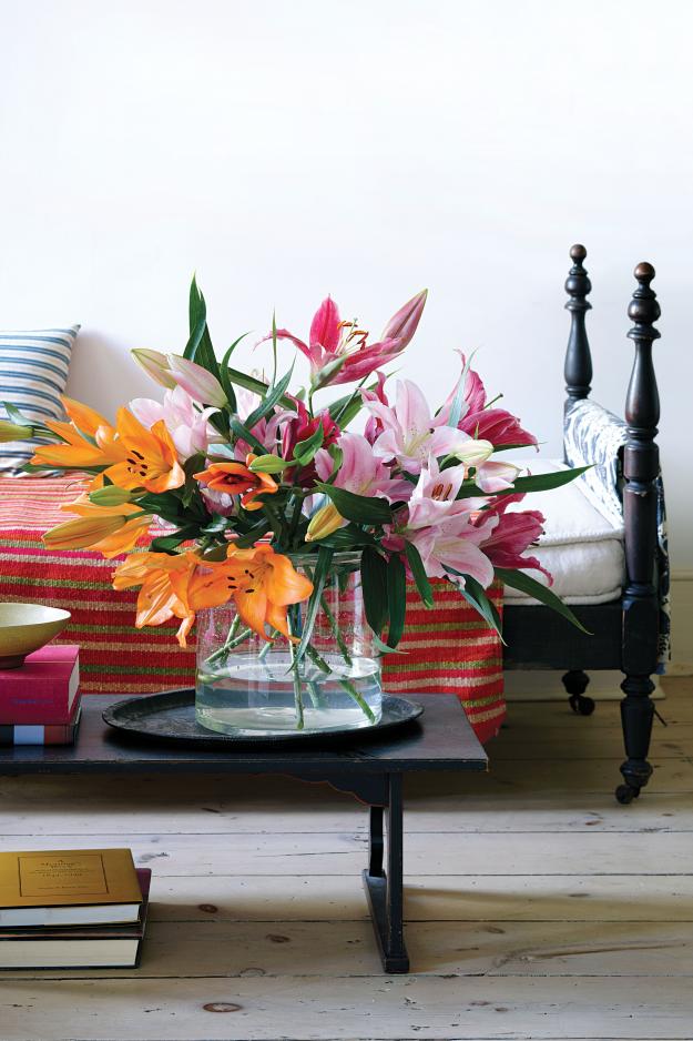 GildingLilies03.jpg Lilies 03
