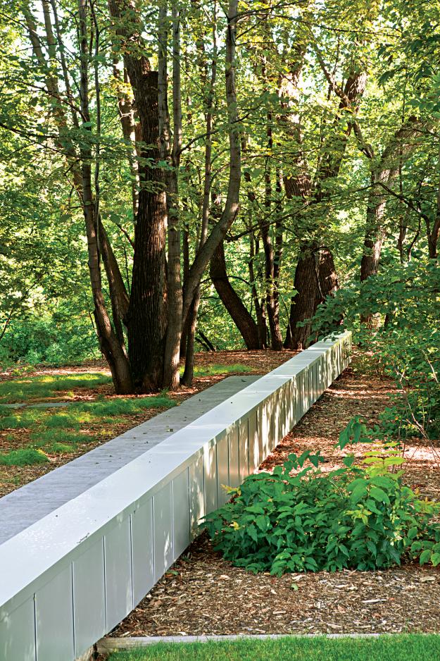 fargo garden fin wall