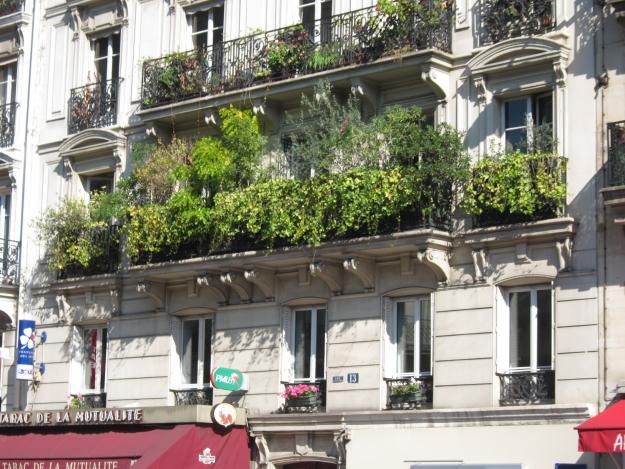 paris balcony