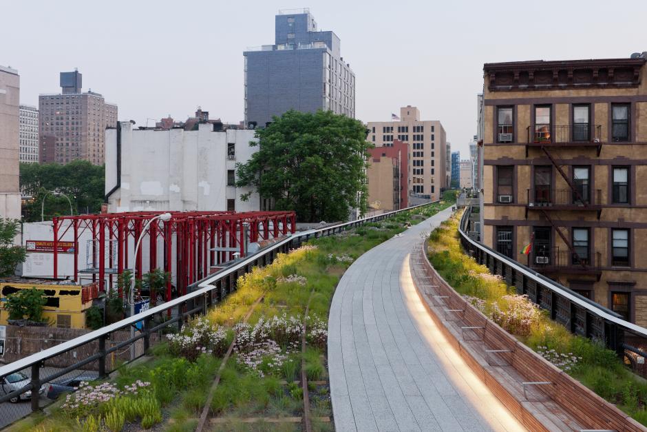 high_line_radial_bench