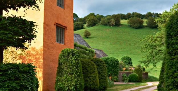 Arne Maynard's Rustic Home in Wales