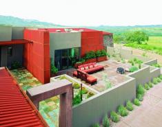 Dry Wit: Margaret Joplin's Southwest Hacienda Garden 