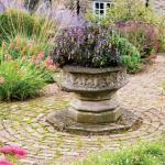 sarah price garden tout