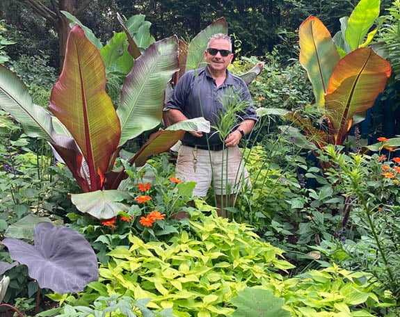 A Walk Through Chanticleer: Inspiration, Creativity & the Art of Seeing a Garden with Dan Benarcik
