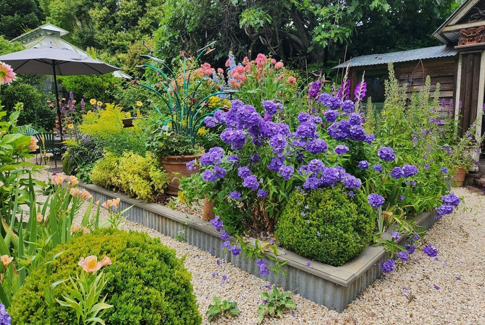 Year-Round Garden Design: Four Season Color & Structure | Garden Design