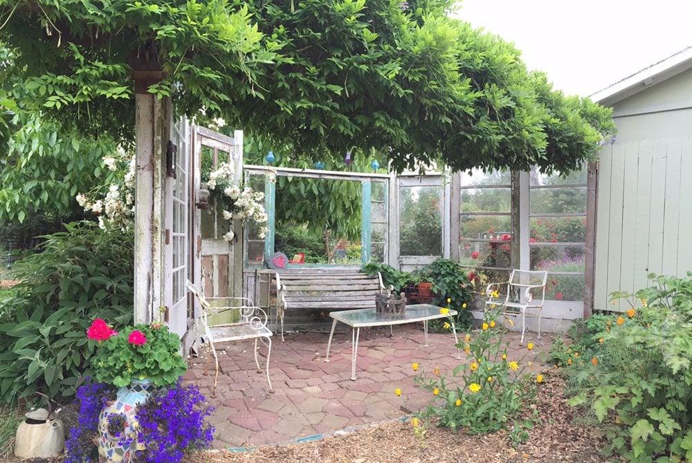 Creating a Sense of Enclosure in the Garden | Garden Design