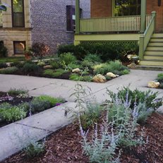 Growing Locally and Sustainably in Chicago
Garden Design
Calimesa, CA