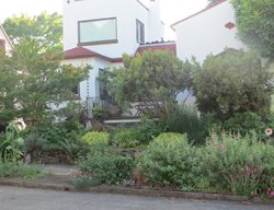 02_spanish_revival_home_surrounded_by_chickadee_garden
Garden Design
Calimesa, CA