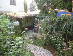 04_eco-Friendly_rooftop_gardens
Garden Design
Calimesa, CA