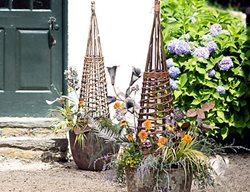 Add Garden Ornament & Structures
Garden Design
Calimesa, CA