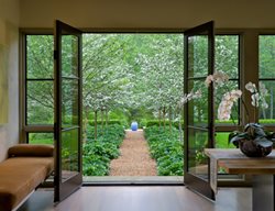 An Indoor-Outdoor House
Garden Design
Calimesa, CA