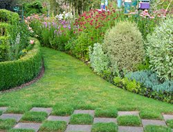 Checkerboard Grass Pathway
Garden Design
Calimesa, CA