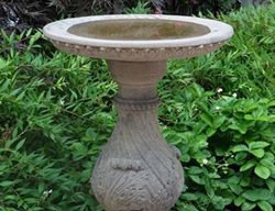 Greenway Garden Birdbath, Barbara Israel
The Well Appointed House
Greenwich, CT