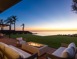 Malibu Beach House Ocean View
Kate Anne Designs
Los Angeles, CA