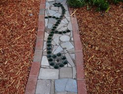 Mixed Media Walkway
Garden Design
Calimesa, CA