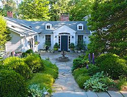 Overview Of White House With Garden
Garden Design
Calimesa, CA