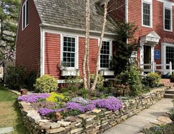 Raised Stone Garden Beds
Alli Guleria
Washington D.C., 