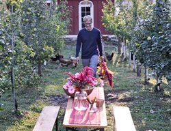 Sharing The Bounty
Garden Design
Calimesa, CA