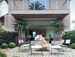  Sitting Garden, Tree Aloe, Boxwood
Scott Shrader
West Hollywood, CA