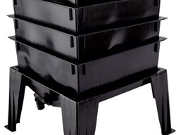 Stacking Worm Composting Bin
Garden Design
Calimesa, CA