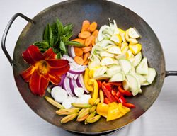 Stir Fry With Edible Flowers
Proven Winners
Sycamore, IL