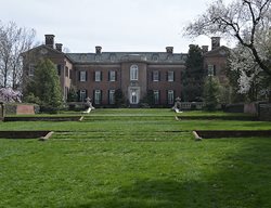 Turf Steps Leading Up To Dumbarton Oaks
Garden Design
Calimesa, CA