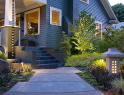 Walkway Lighting With Rain Chain
Barbara Hilty Landscape Design LLC
Portland, OR