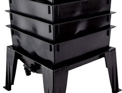 Worm Composting Bin
Garden Design
Calimesa, CA