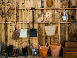 Clean And Store Garden Tools
Garden Design
Calimesa, CA