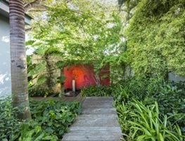 Tropical Walkway, Red Wall, Craig Reynolds Design
Garden Design
Calimesa, CA