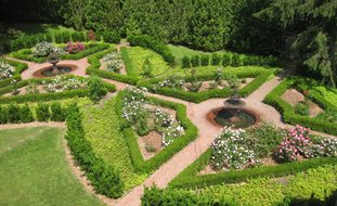 A Rustic Perennial Paradise
Kevin Lee Jacobs