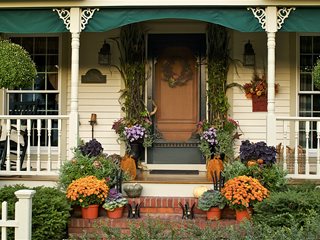 Fall Porch Plants, Fall Door, Fall Plants
Garden Design
Calimesa, CA