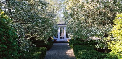 Crabapple Trees Blooming
Duck Hill: Page Dickey's Garden in Upstate New York
Duck Hill
North Salem, NY