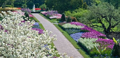 Visit: Spring Blooms at Longwood Gardens
Garden Design
Calimesa, CA