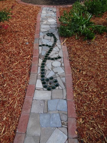 Mixed Media Walkway
Garden Design
Calimesa, CA