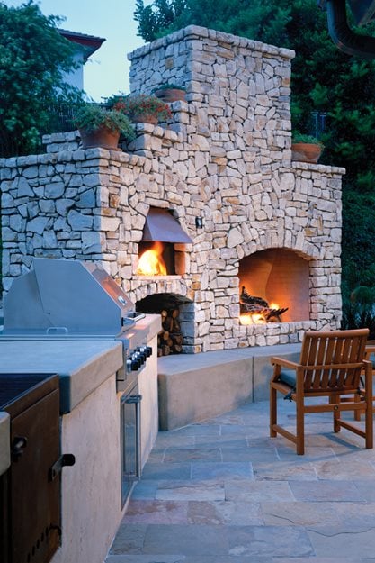 Our Garden and Table n'at: Building and Enjoying a Wood-fired Clay Oven