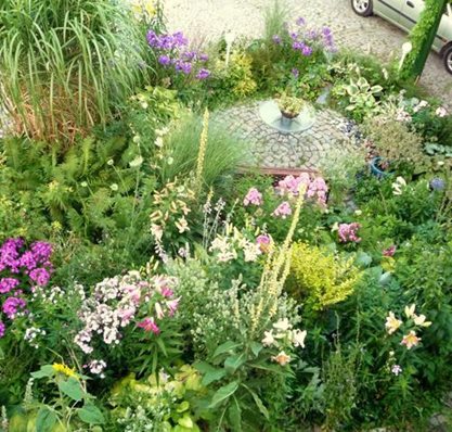 Garden Varieties
"Dream Team's" Portland Garden
Garden Design
Calimesa, CA