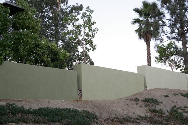 A Pasadena Garden by Heather Lenkin
Garden Design
Calimesa, CA