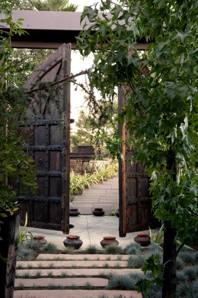 A Pasadena Garden by Heather Lenkin
Garden Design
Calimesa, CA