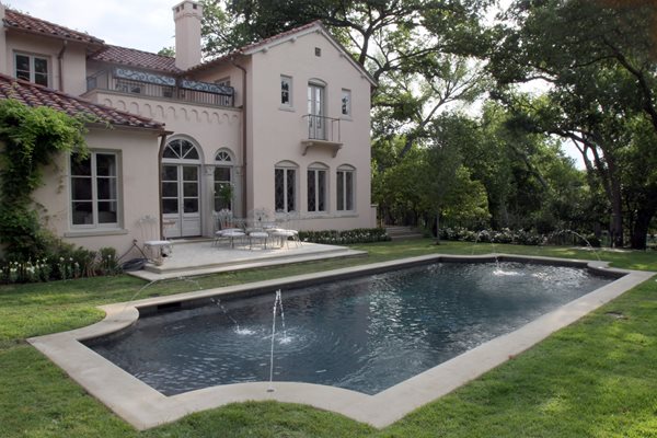 French Revival: A Taste of Provence in Dallas
Garden Design
Calimesa, CA