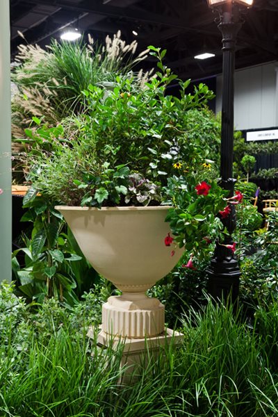 Garden Design's Ultimate Outdoor Home
Garden Design
Calimesa, CA