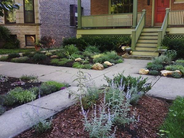 Growing Locally and Sustainably in Chicago
Garden Design
Calimesa, CA