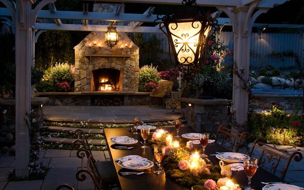 Heather Lenkin's Victorian-Inspired Outdoor Kitchen
Garden Design
Calimesa, CA