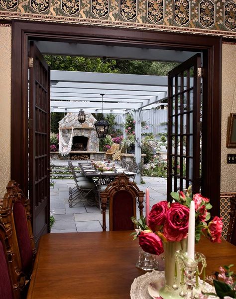 Heather Lenkin's Victorian-Inspired Outdoor Kitchen
Garden Design
Calimesa, CA