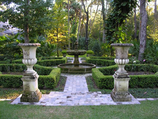 Tanglewood Conservatories’ Historic Replicas
Garden Design
Calimesa, CA